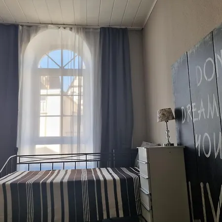 Only For Women - Rheinpromenade Classic Homestay Bingen am Rhein