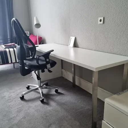 Only For Women - Rheinpromenade Classic Homestay Bingen am Rhein